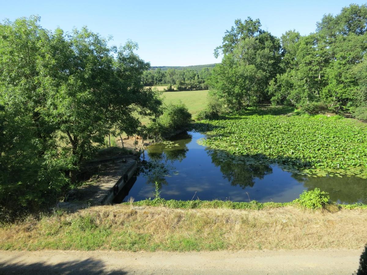 Saint-Denis-d'Orques Chambres D'Hotes Du Moulin De La Chaussee المظهر الخارجي الصورة